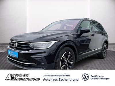 Gebraucht VW Tiguan Active 150 PS (110 kW) 2021 Deep black perleffekt (metallic) SUV