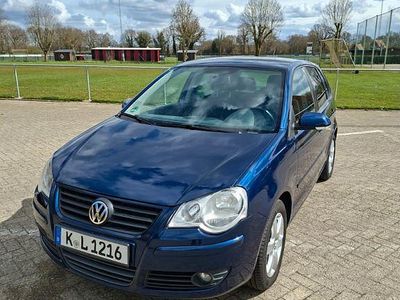 Gebraucht VW Polo Comfortline 80 PS (58 kW) 2009 Blau Kleinwagen