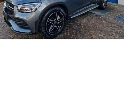 Usata Mercedes GLC300 245 CV (180 kW) 2021 Grigio SUV