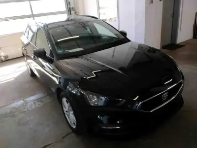 Używany Seat Leon 110 KM (80 kW) 2023 Szary Kombi