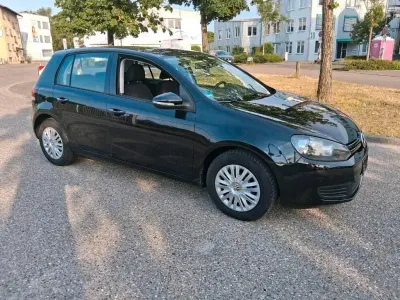 Gebraucht VW Golf VI 80 PS (58 kW) 2009 Schwarz Kleinwagen