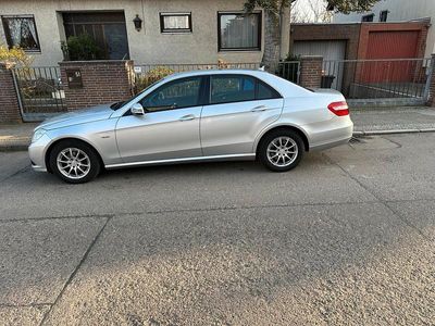 Mercedes E220