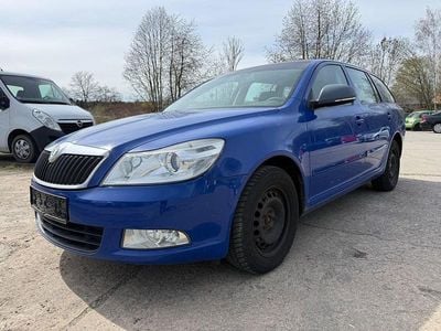 Gebraucht Skoda Octavia Ambiente 105 PS (77 kW) 2009 Blau Kombi