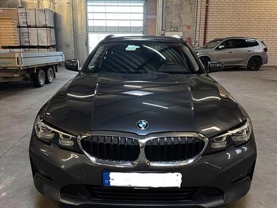 Gebraucht BMW 318 Advantage 150 PS (110 kW) 2022 Grau Kombi