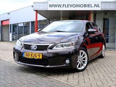 Lexus CT200h