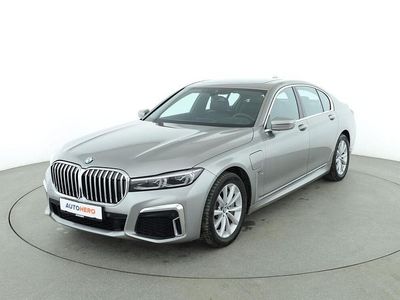Grau Gebraucht 2019 BMW 745e iPerformance Limousine | 52.150 €