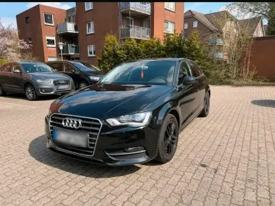 Gebraucht Audi A3 Sportback 122 PS (89 kW) 2013 Schwarz Kleinwagen