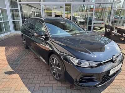Nouă VW Passat R-line 265 CP (194 kW) 2026 Negru Break