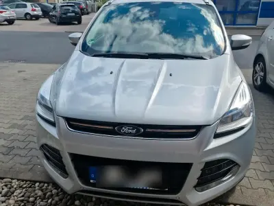 Gebraucht Ford Kuga 163 PS (119 kW) 2013 Silber SUV