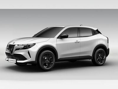 Neu Alfa Romeo Junior 145 PS (106 kW) 2025 Weiß (bianco sempione , unilackierung) SUV