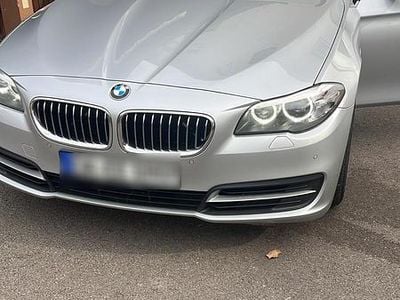 Gebraucht BMW 520 190 PS (139 kW) 2015 Grau Kombi