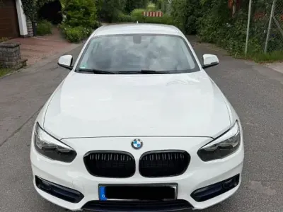 Gebraucht BMW 116 Sport Line 109 PS (80 kW) 2016 Weiß Kleinwagen