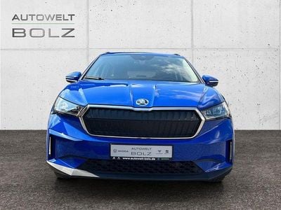 Second-hand Skoda Enyaq iV Loft 108 kW (148 CP) 2023 Albastru SUV