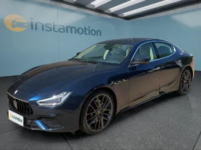 Gebraucht Maserati Ghibli 430 PS (316 kW) 2023 Blau Limousine
