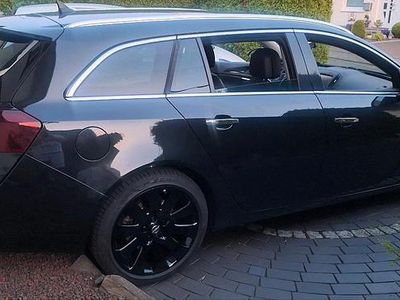 Second-hand Opel Insignia 163 CP (119 kW) 2015 Negru Break