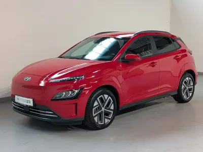 Gebraucht Hyundai Kona Trend 150 kW (204 PS) 2022 Rot SUV