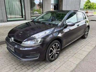 Używany VW Golf VII LOUNGE 110 KM (80 kW) 2016 Szary Sedan/Limuzyna