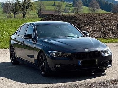 Brugt BMW 320 Luxury Line 184 HK (135 kW) 2012 Sort Sedan