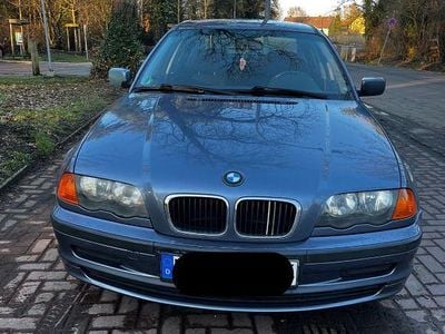 Gebraucht BMW 318 118 PS (86 kW) 2001 Blau Limousine