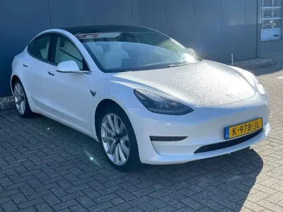 Usata Tesla Model 3 Standard Range 225 kW (306 CV) 2020 Bianco Berlina