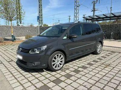 Gebraucht VW Touran Highline 177 PS (130 kW) 2015 Grau Van / Kleinbus