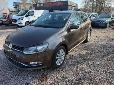Gebraucht VW Polo Comfortline 90 PS (66 kW) 2016 Braun Kleinwagen