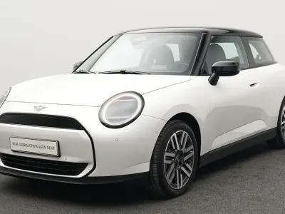 Gebraucht Mini Cooper Classic 135 kW (184 PS) 2025 Weiß Kleinwagen