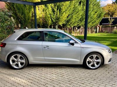 Używany Audi A3 Ambition 125 KM (91 kW) 2012 Szary Hatchback