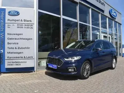 Second-hand Ford Mondeo Titanium 190 CP (139 kW) 2021 Albastru Berlinǎ