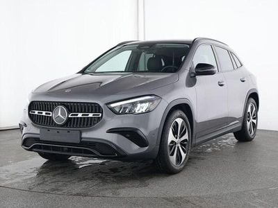 Usata Mercedes GLA200 Advanced 163 CV (119 kW) 2024 Grigio SUV