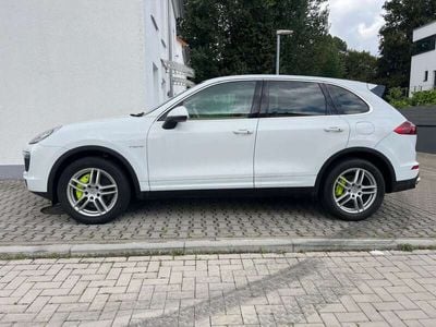 Porsche Cayenne S E-Hybrid