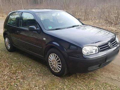 Gebraucht VW Golf IV 105 PS (77 kW) 2002 Schwarz Kleinwagen
