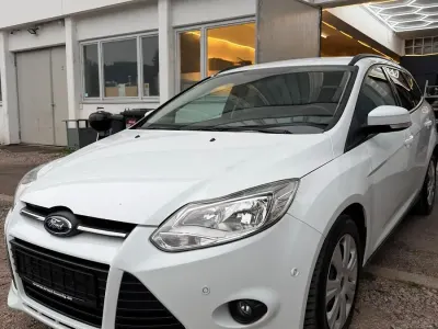 Gebraucht Ford Focus 110 PS (80 kW) 2011 Kombi