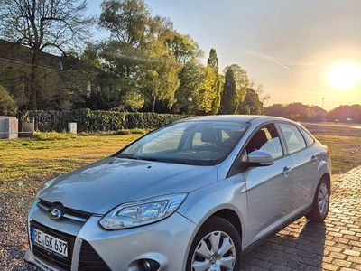 Usata Ford Focus 105 CV (77 kW) 2011 Argento Berlina