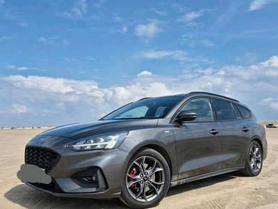 Gebraucht Ford Focus ST-Line 125 PS (91 kW) 2021 Grau Kombi