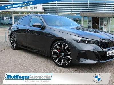 Gebraucht BMW 540 M Sport 286 PS (210 kW) 2025 Sophistograu Limousine