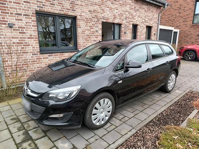 Gebraucht Opel Astra 110 PS (80 kW) 2014 Schwarz Kombi