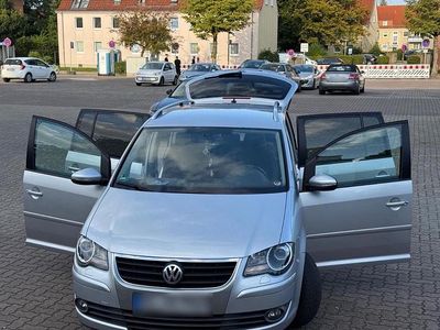 Gebraucht VW Touran 105 PS (77 kW) 2010 Grau Van / Kleinbus