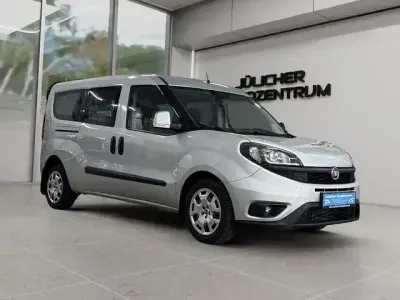 Gebraucht Fiat Doblò 105 PS (77 kW) 2018 Grau Van / Kleinbus