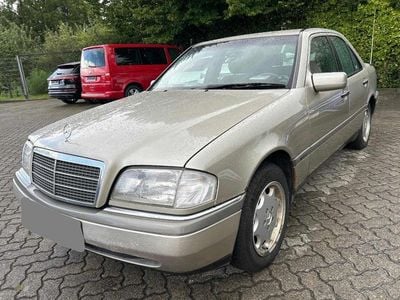 Mercedes C200