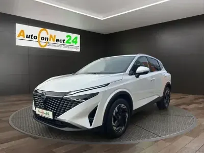 Gebraucht Nissan Qashqai N-Connecta 158 PS (116 kW) 2025 Weiß metallic SUV