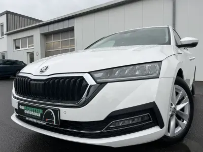 Używany Skoda Octavia Style 150 KM (110 kW) 2023 Biały Kombi