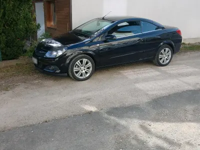Gebraucht Opel Astra Cabriolet 116 PS (85 kW) 2009 Orange Cabrio