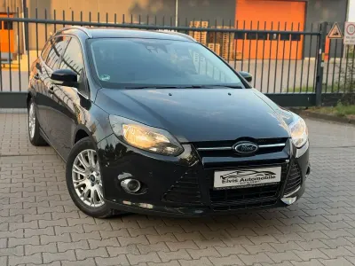 Gebraucht Ford Focus Titanium 150 PS (110 kW) 2011 Schwarz Kombi