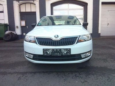 Usata Skoda Rapid Cool Edition 86 CV (63 kW) 2015 Bianco Utilitaria