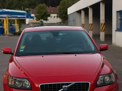 Gebraucht Volvo S40 122 PS (89 kW) 2005 Rot Limousine