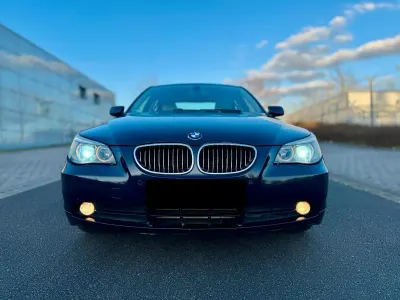 Gebraucht BMW 523 177 PS (130 kW) 2006 Blau Limousine