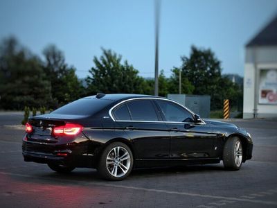 BMW 330e