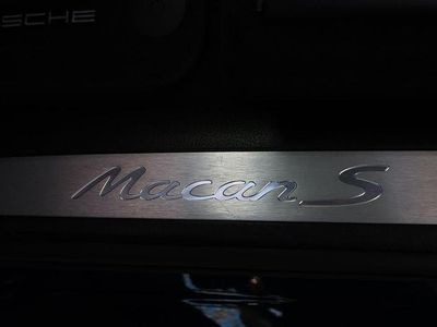 Porsche Macan S
