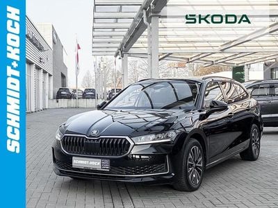 Gebraucht Skoda Superb Selection 265 PS (194 kW) 2025 Ebony schwarz (schwarz) Kombi